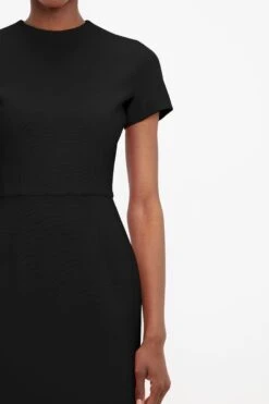 Victoria Beckham Fitted T-Shirt Dress In Black -Victoria Beckham 02 4936 b cf57471c 28b3 4af8 a09b ed895c67a7b6