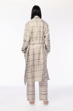 Victoria Beckham Chain Print Robe In Ivory -Victoria Beckham 033 166 PYJAMA ROBE CREAM 0524 2700 x 4050 LR