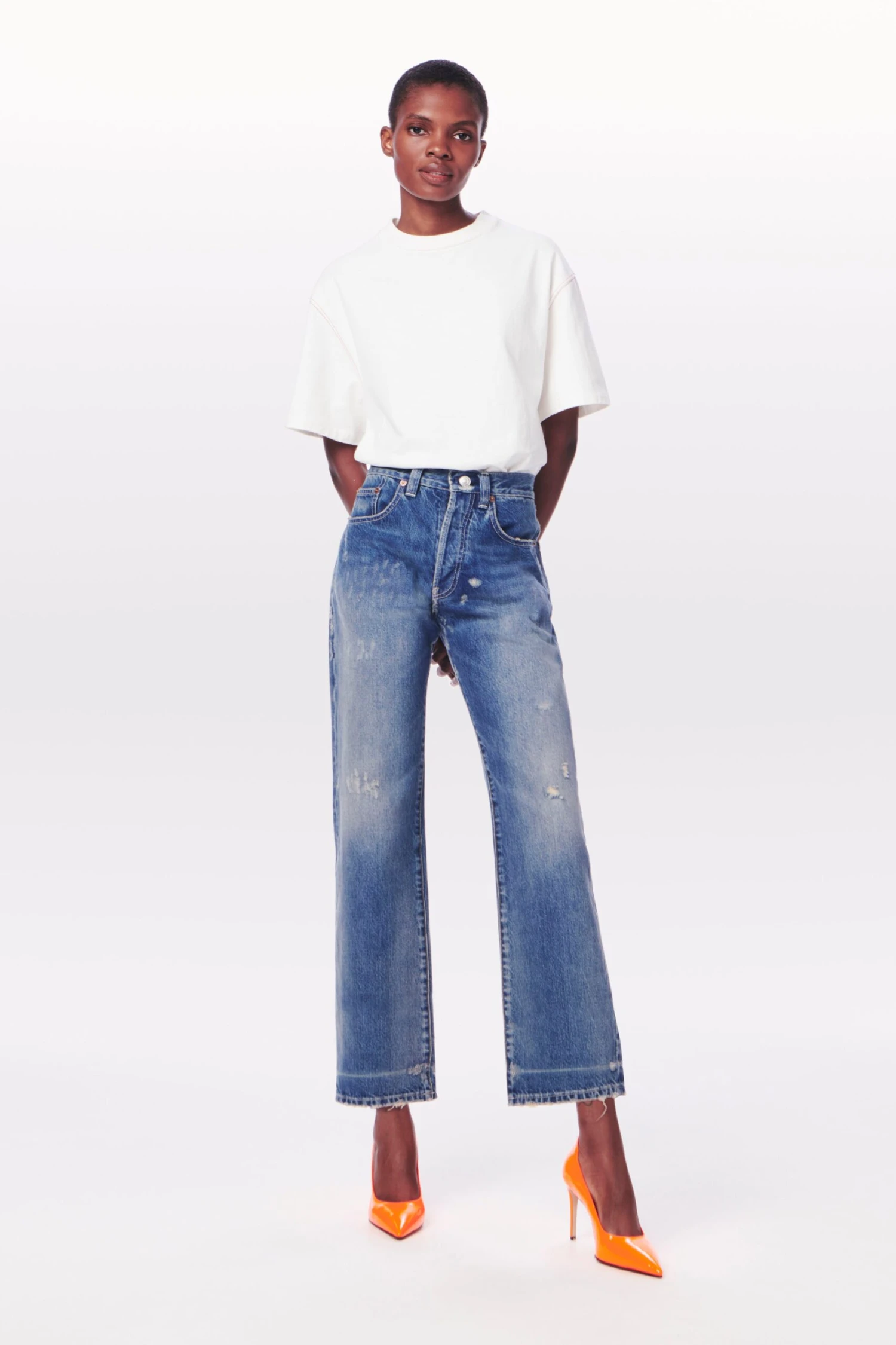 Victoria Beckham Victoria Mid-Rise Jean In Vintage Wash
