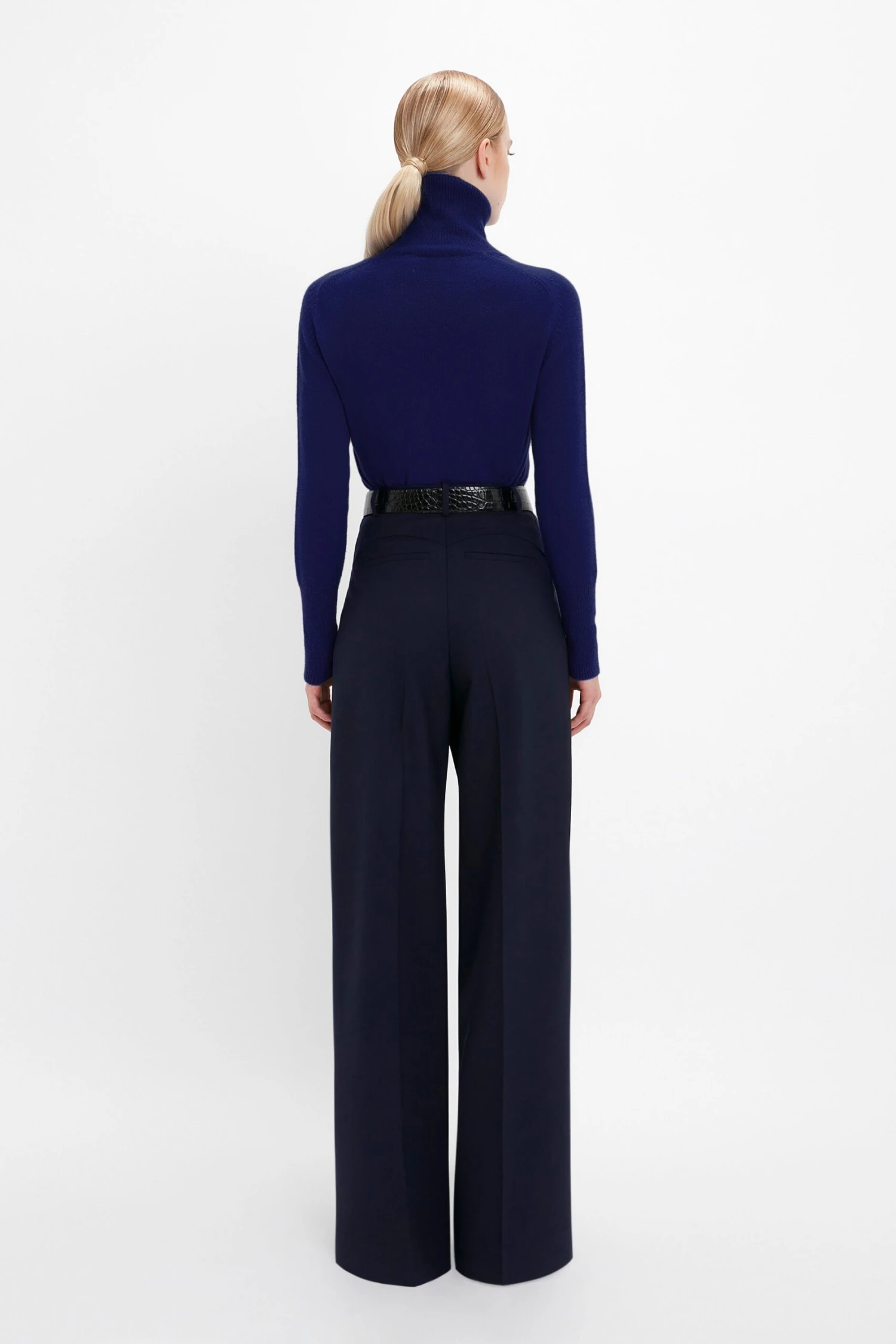 Victoria Beckham Wide Leg Trouser In Midnight 3 Victoria Beckham Wide Leg Trouser In Midnight - Image 3