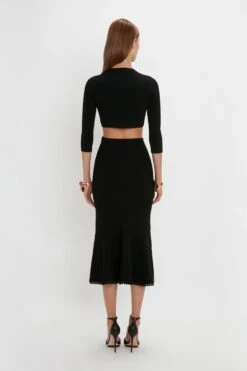 Victoria Beckham VB Body Cropped Cardigan In Black -Victoria Beckham 20230912 VB 494