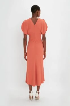 Victoria Beckham Gathered Waist Midi Dress In Papaya -Victoria Beckham 20230913 VB 029