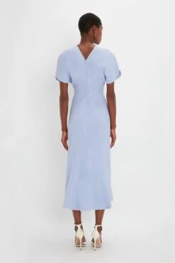 Victoria Beckham Gathered Waist Midi Dress In Frost 9 Victoria Beckham Gathered Waist Midi Dress In Frost -Victoria Beckham 20230913 VB 055