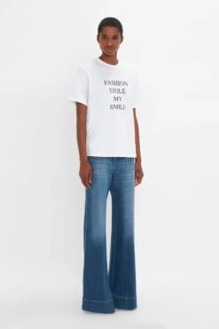 Victoria Beckham Fashion Stole My Smile Slogan T-Shirt In White -Victoria Beckham 20230914 VB 033