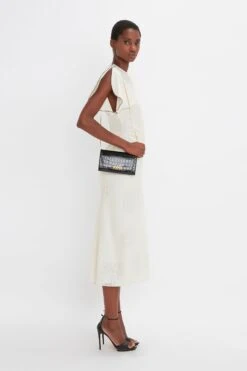 Victoria Beckham Wallet On Chain In Black Croc-Effect Leather -Victoria Beckham 20230914 VB 449 557ccc2c 8067 4fd1 9efc 6b51afc38ce4