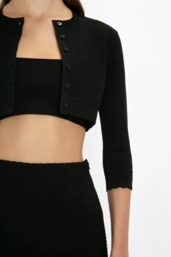 Victoria Beckham VB Body Cropped Cardigan In Black -Victoria Beckham 8K1A3757