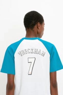 Victoria Beckham Exclusive Football T-Shirt In Blue -Victoria Beckham 8K1A4003b