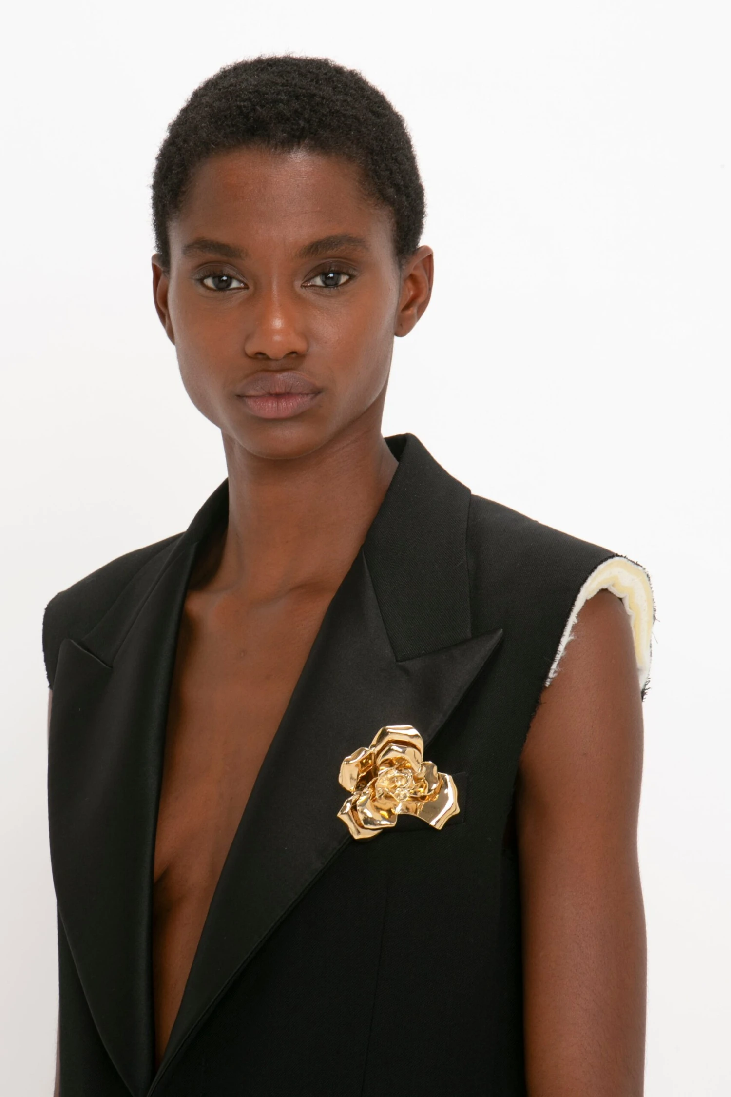 Victoria Beckham Sleeveless Tuxedo Jumpsuit In Black 4 Victoria Beckham Sleeveless Tuxedo Jumpsuit In Black - Image 4