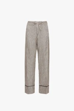 Victoria Beckham Pyjama Sleep Set In VB House Monogram Jacquard 16 Victoria Beckham Pyjama Sleep Set In VB House Monogram Jacquard -Victoria Beckham PyjamaSleepSetInVBHouseMonogramJacquardFlat