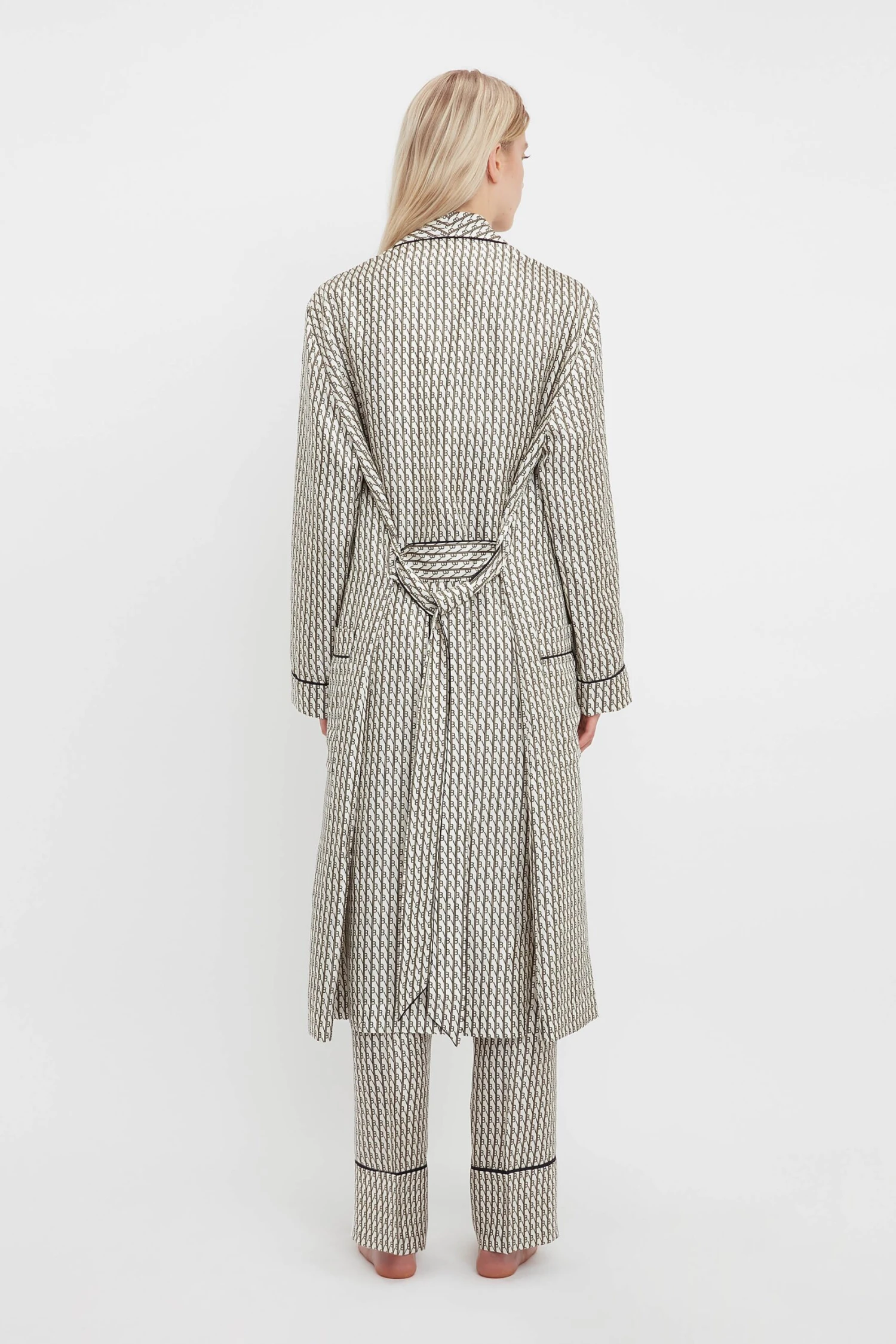 Victoria Beckham Pyjama Robe In VB House Monogram Jacquard 6 Victoria Beckham Pyjama Robe In VB House Monogram Jacquard - Image 6