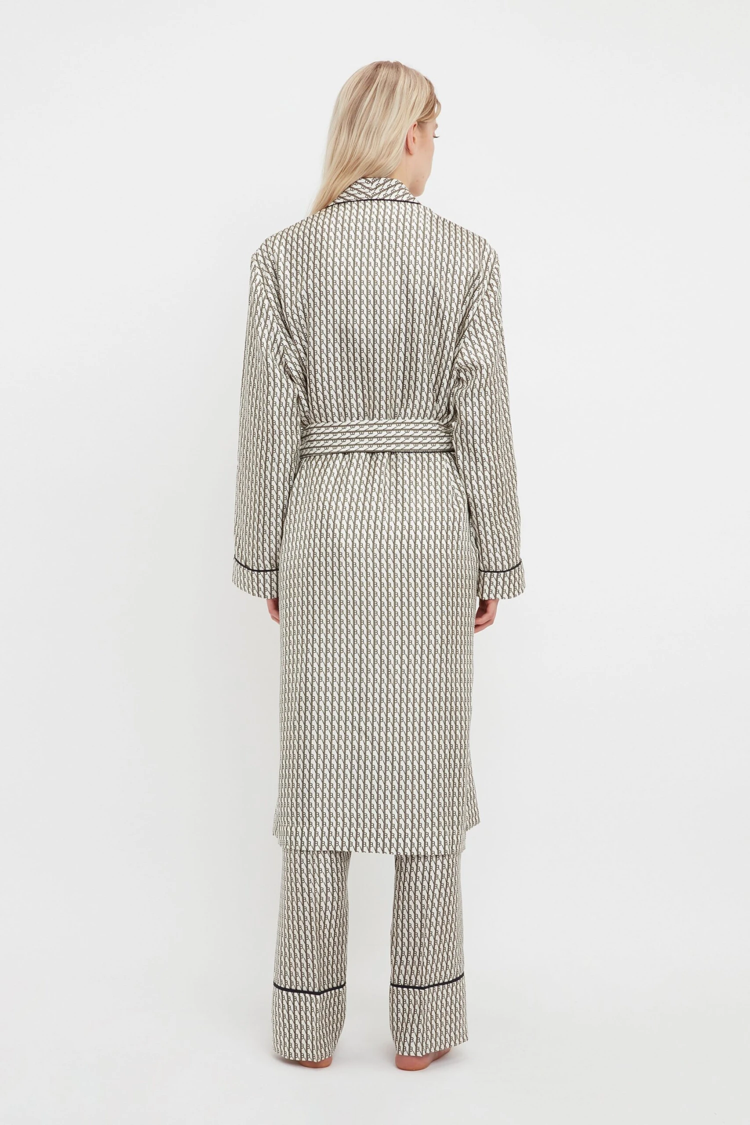 Victoria Beckham Pyjama Robe In VB House Monogram Jacquard 7 Victoria Beckham Pyjama Robe In VB House Monogram Jacquard - Image 7