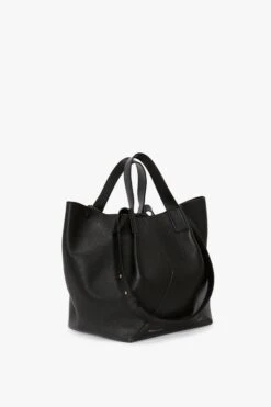 Victoria Beckham The Medium Tote In Black Leather -Victoria Beckham UntitledSession4827