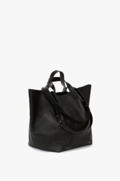 Victoria Beckham The Jumbo Tote In Black Leather -Victoria Beckham UntitledSession4842