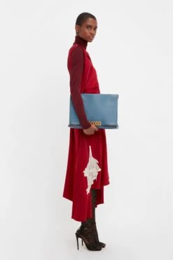 Victoria Beckham Jumbo Chain Pouch In Cornflower Blue -Victoria Beckham UntitledSession6295