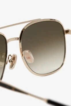 Victoria Beckham Double Bridge V Detail Sunglasses In Gold -Victoria Beckham UntitledSession7031