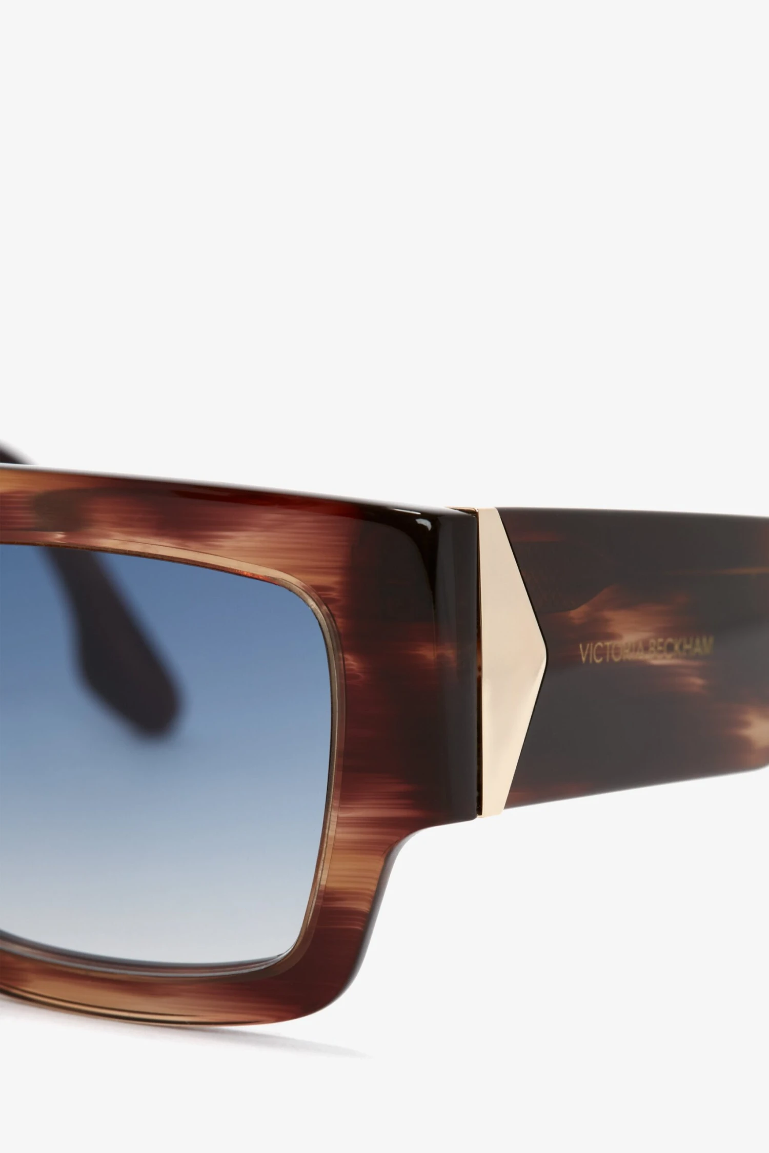 Victoria Beckham V Plaque Frame Sunglasses In Dark Brown Horn 3 Victoria Beckham V Plaque Frame Sunglasses In Dark Brown Horn - Image 3