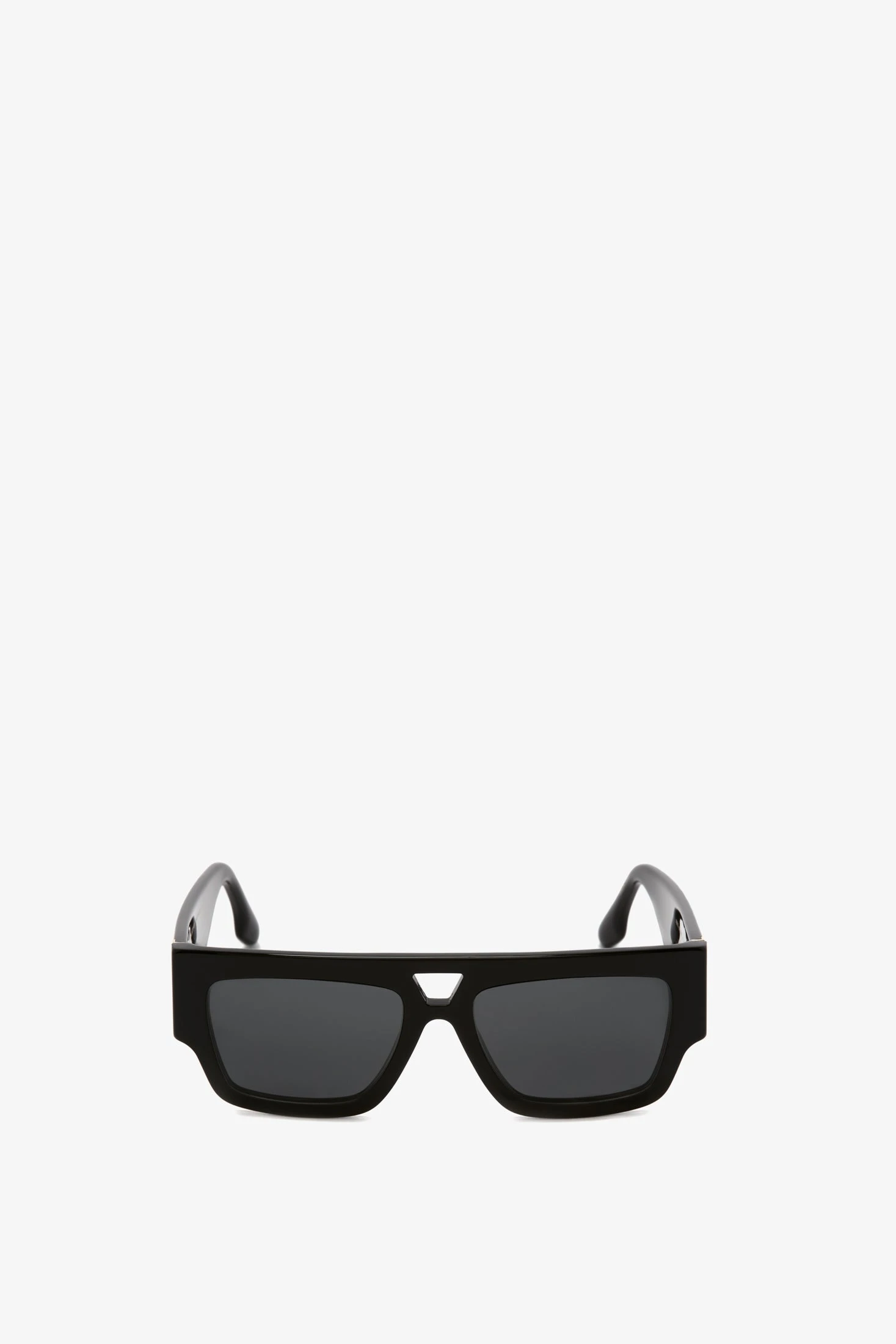 Victoria Beckham V Plaque Frame Sunglasses In Black 1 Victoria Beckham V Plaque Frame Sunglasses In Black