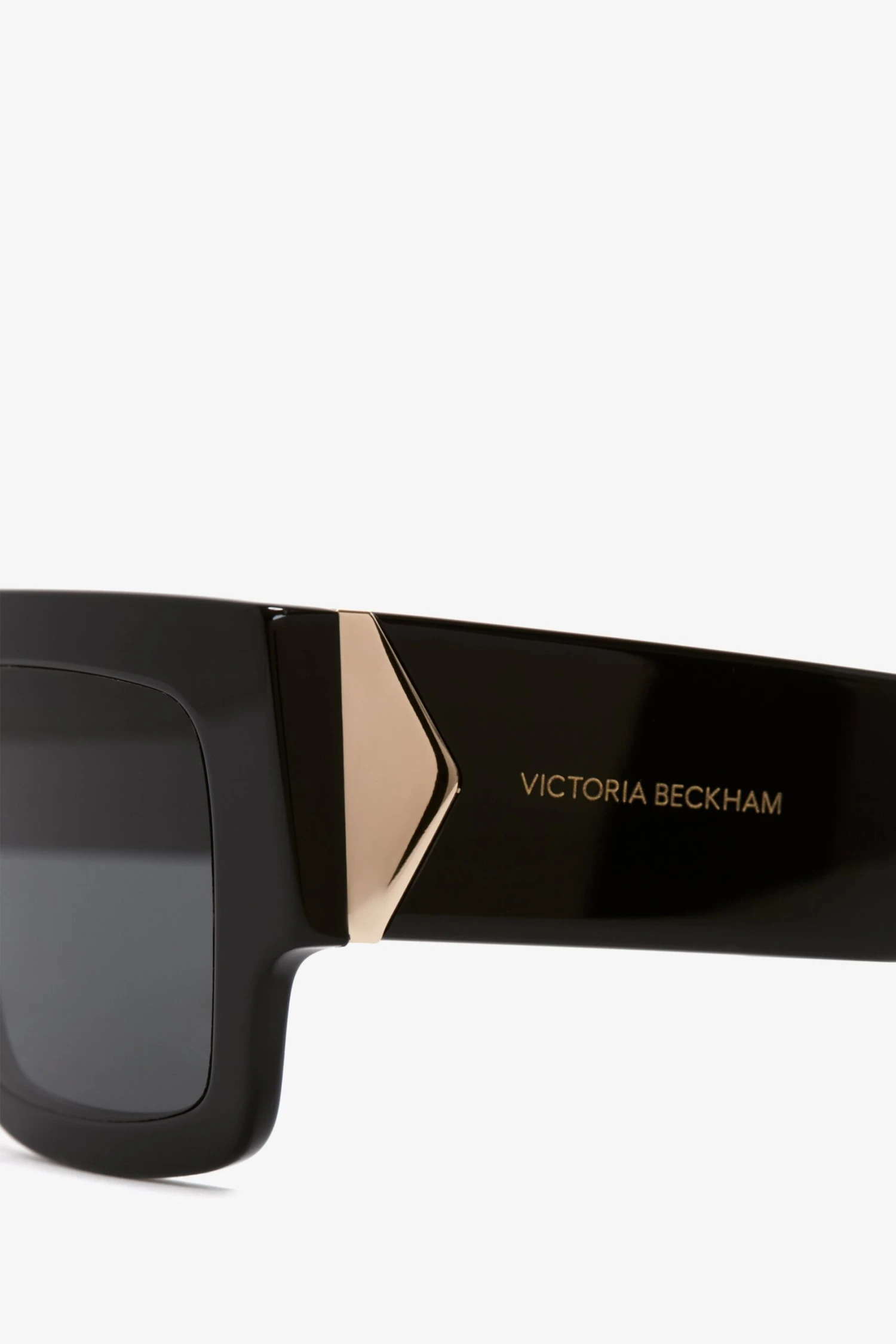 Victoria Beckham V Plaque Frame Sunglasses In Black 2 Victoria Beckham V Plaque Frame Sunglasses In Black - Image 2