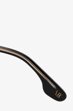 Victoria Beckham Soft Square Frame Sunglasses In Black-Gold 10 Victoria Beckham Soft Square Frame Sunglasses In Black-Gold -Victoria Beckham UntitledSession7088