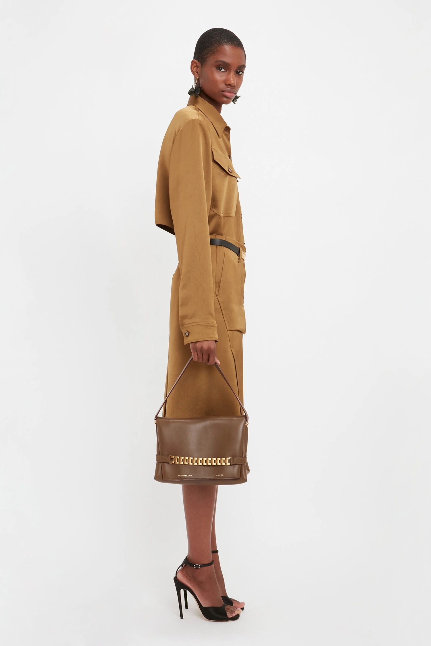 Chain Pouch With Strap In Khaki Leather - Image 10