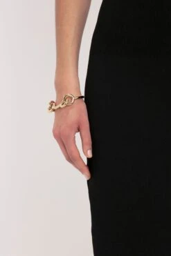 Victoria Beckham VB Body Fitted Midi Skirt In Black -Victoria Beckham VICTORIA BECKHAM VB BODY FITTED MIDI SKIRT IN BLACK 1222KSK003600A BLACK DETAIL MODEL 5 JPG A3