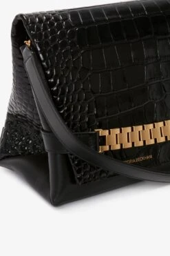 Victoria Beckham Chain Pouch With Strap In Black Croc-Effect Leather -Victoria Beckham VictoriaBeckham ChainPouchWithStrapInBlackCrocLeather B423AAC005063A Detail Model5 2 JPG