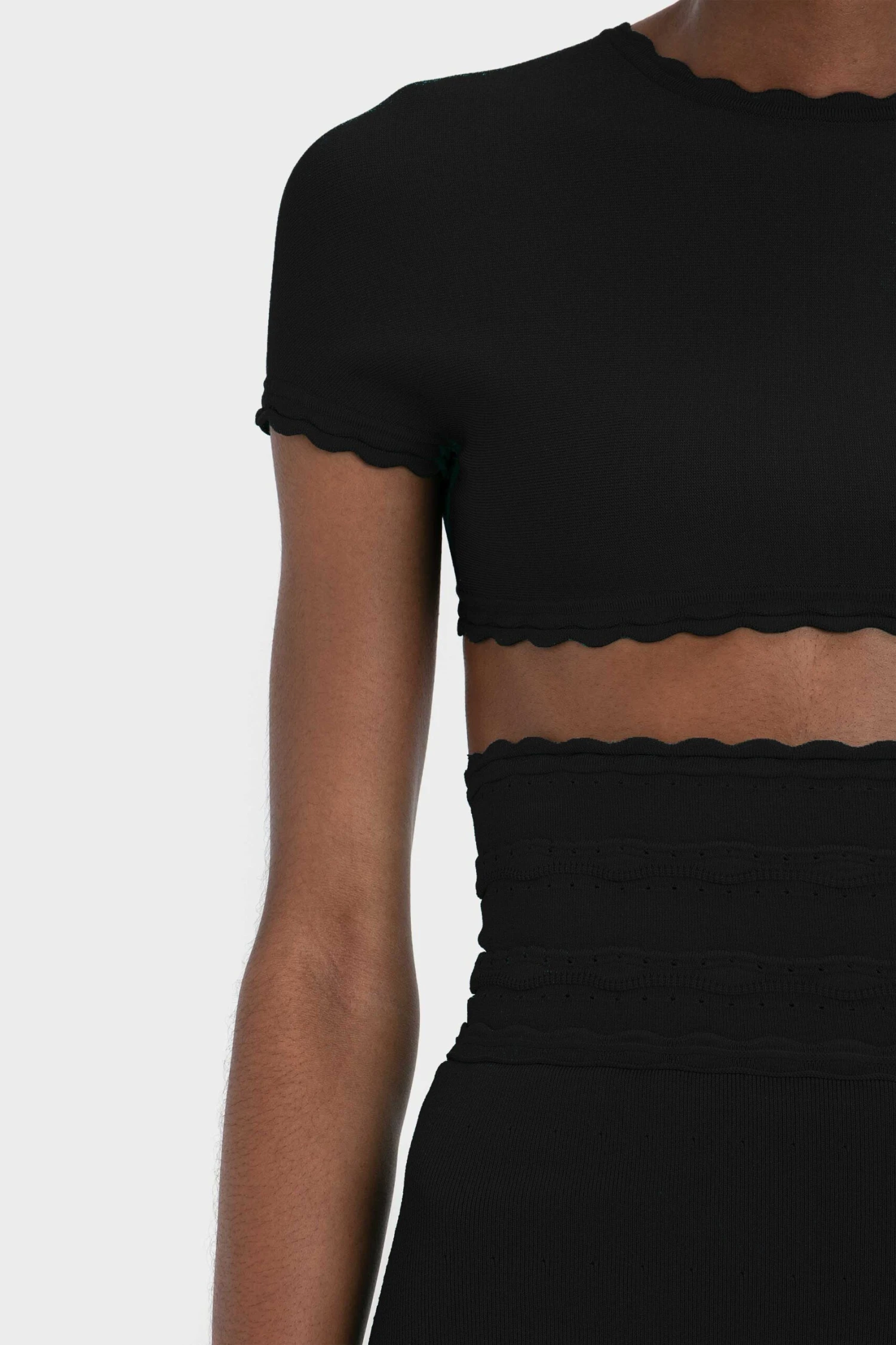 Victoria Beckham Cropped Short Sleeve Top In Black - Image 4
