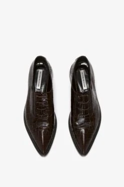 Victoria Beckham Pointy Toe Flat Lace Up In Chocolate Croc-Effect Leather -Victoria Beckham VictoriaBeckham PointyToeFlatLaceUpInChocolate BE41240A Detail Model5