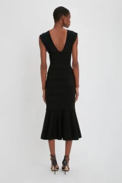 Victoria Beckham Stretch Knit Sleeveless Flared Dress In Black -Victoria Beckham VictoriaBeckham SleevelessFlaredDressInBlack BLACK 1223JTP004564A 2700 4050 247 WHITE LR HR Back Model4 JPG 76c834c3 4ed7 4bcf 953d e63d147c8171